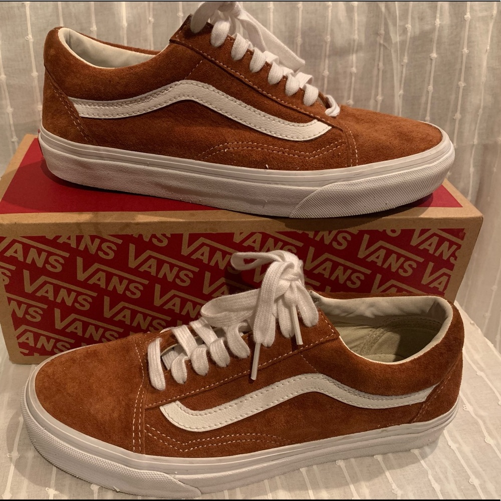 Vans Old Skool Brown Pig Suede Skate Shoes